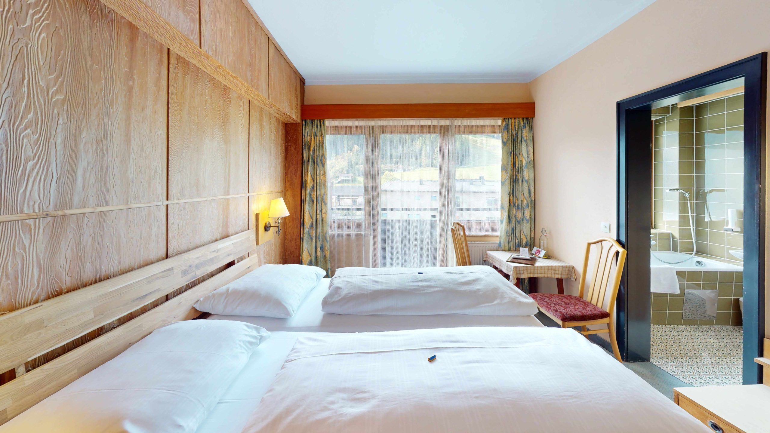 Adler Economy Zimmer