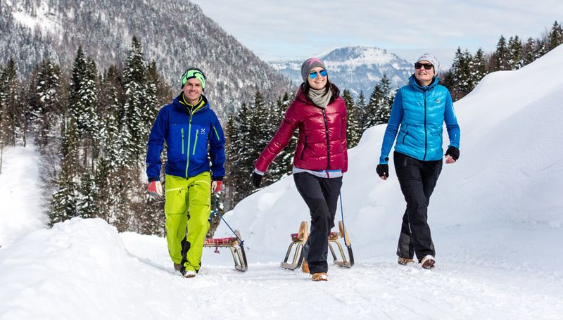 Sommer- und Winteraktivitäten nahe der Steinplatte Tirol