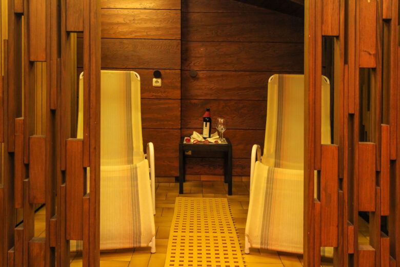 Sauna Tiroler Adler kleiner Wellnessbereich